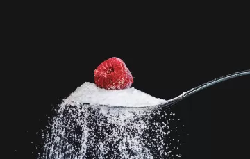 Учёные: Сахар повышает производство жира в печени